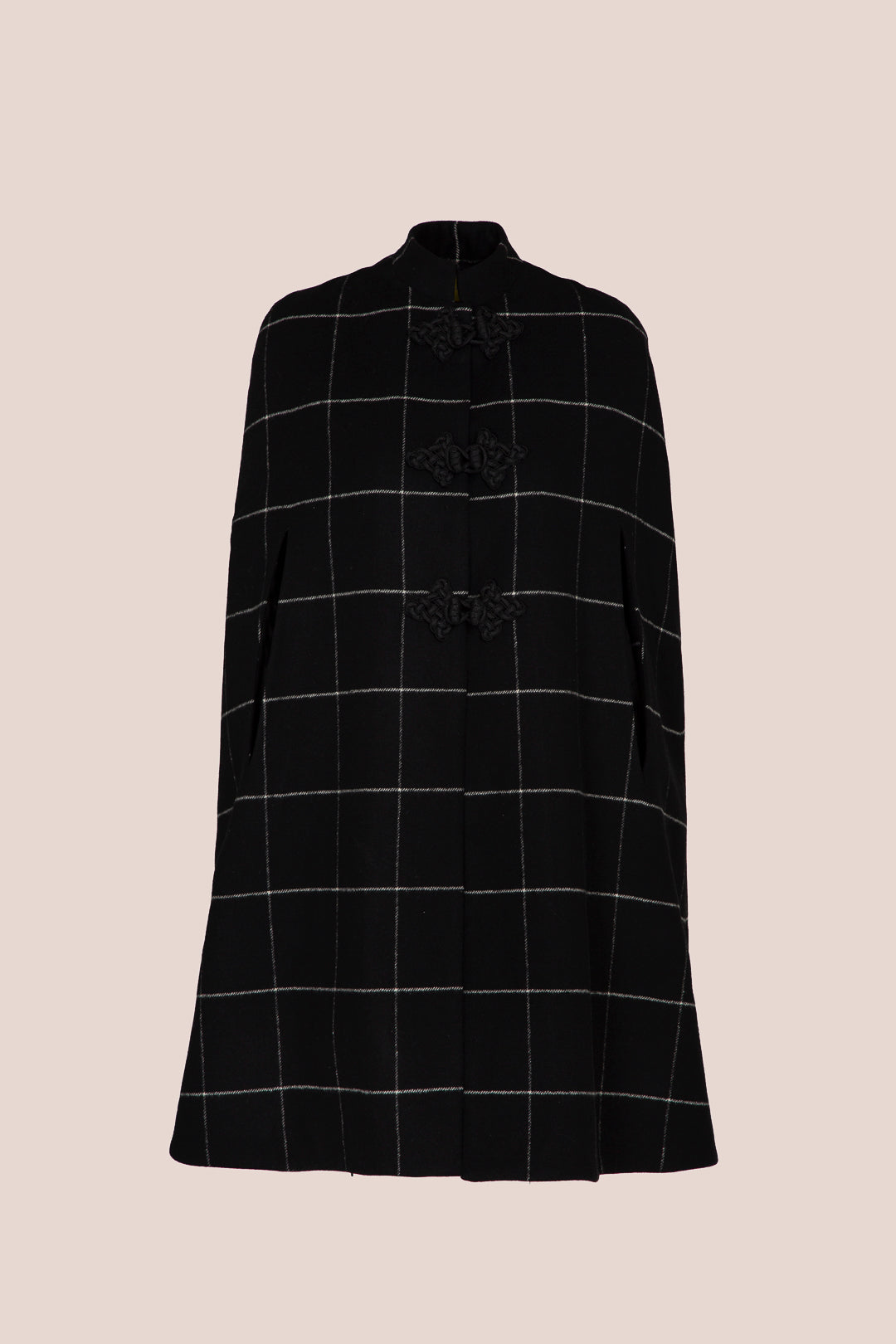 BLACK PLAID CAPE